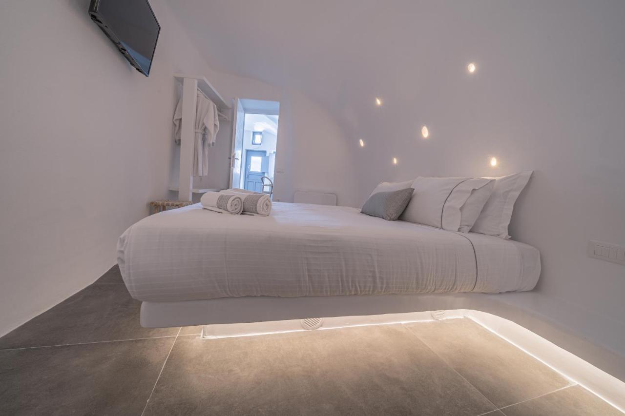 Eternity Suites Santorini ثيرا المظهر الخارجي الصورة