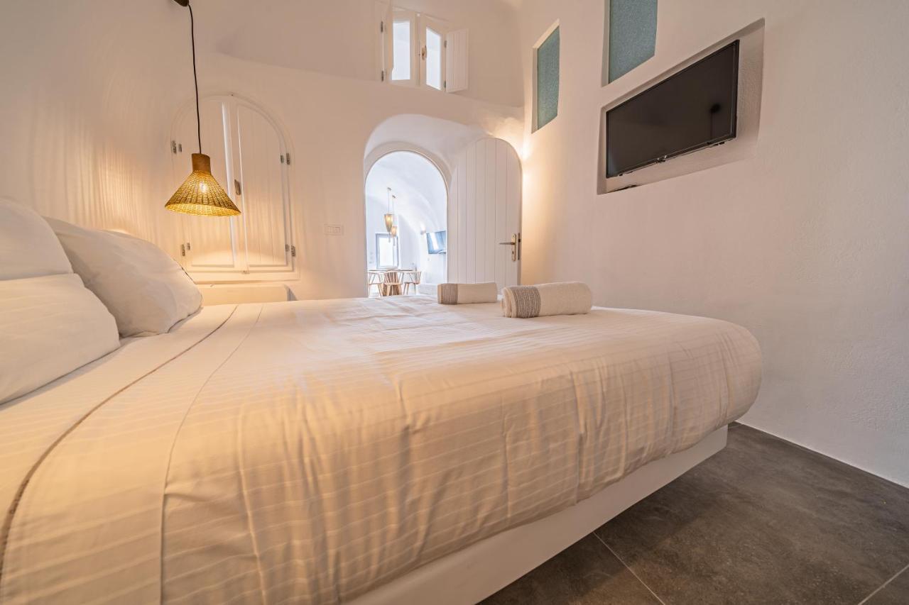 Eternity Suites Santorini ثيرا المظهر الخارجي الصورة